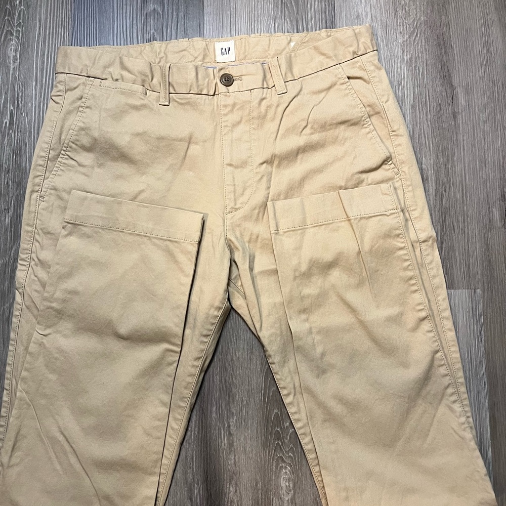 GAP Slim Fit Chino